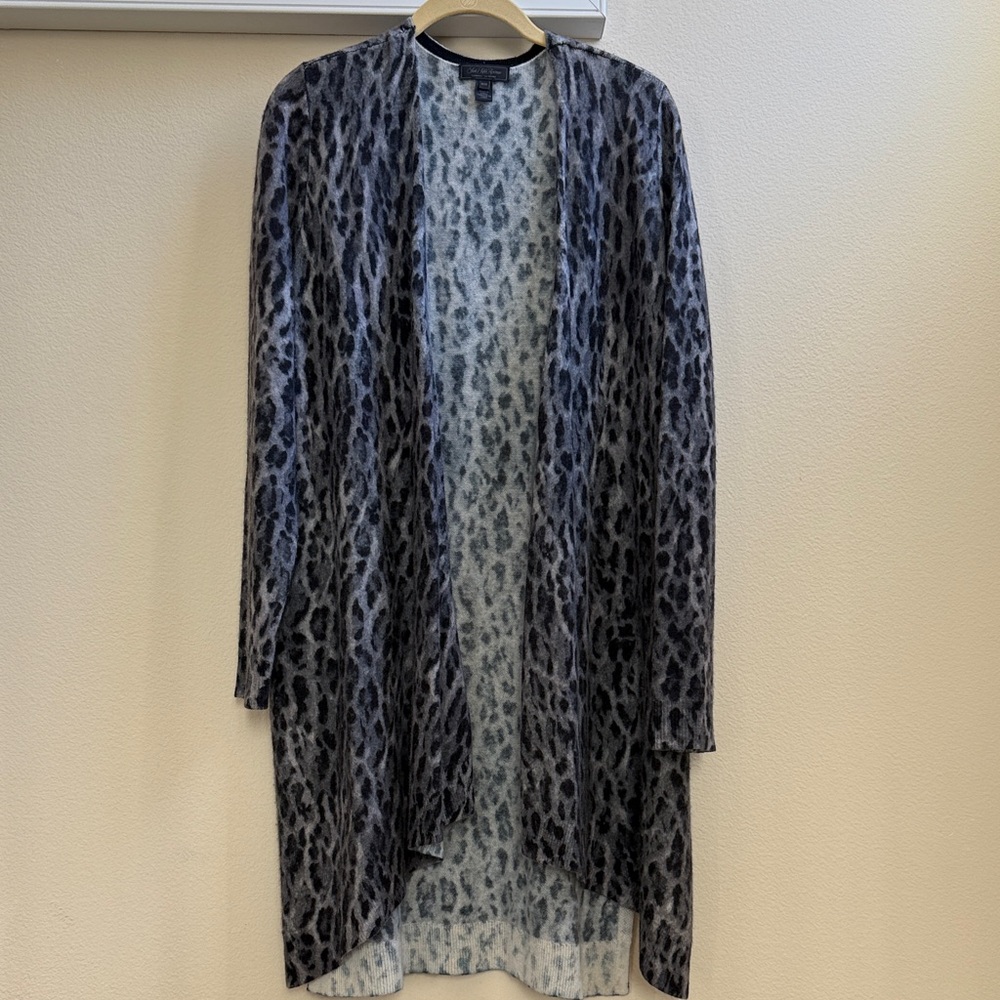 Saks Fifth Avenue Gray and Black Animal Print cashmere Sweater